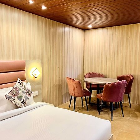 Hotel Pride Inn - 800 Mts From Mall Road Mussoorie Eksteriør billede