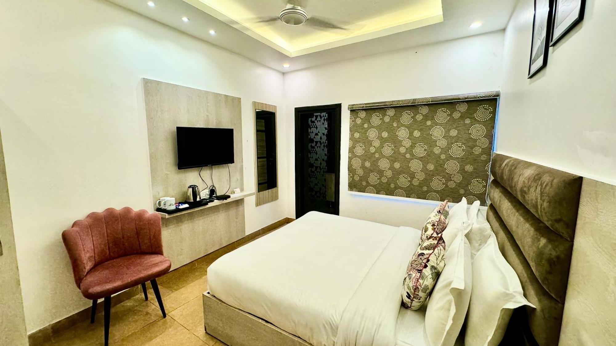 Hotel Pride Inn - 800 Mts From Mall Road Mussoorie Eksteriør billede